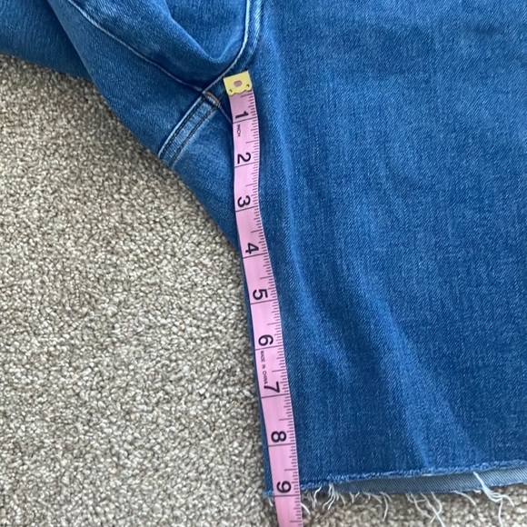 Madewell 11” Roadtripper High Waisted Blue Long Cut Off Jean Shorts Size 28 - Picture 9 of 11